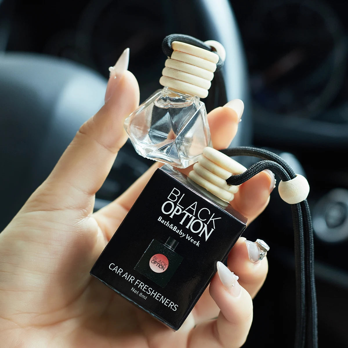 Désodorisant Voiture Suspendu Premium — Senteur Fraîche 8ml